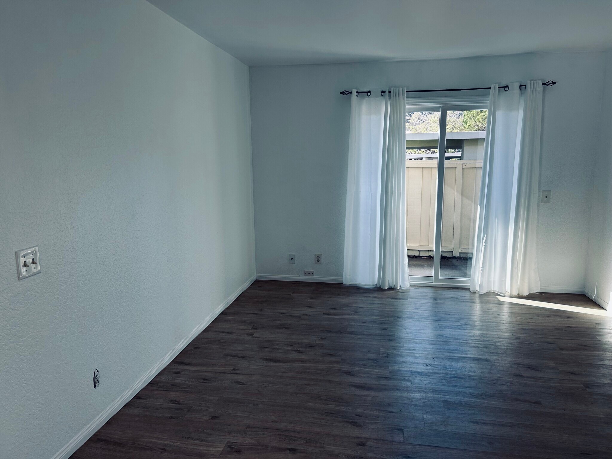 Building Photo - 4070 Porte La Paz