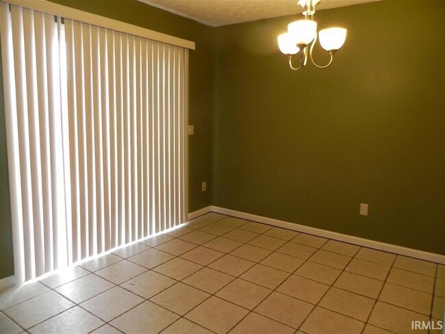 Building Photo - 340 Plantation Way