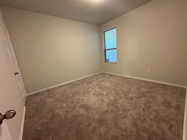 Building Photo - 1613 Edgeway Dr