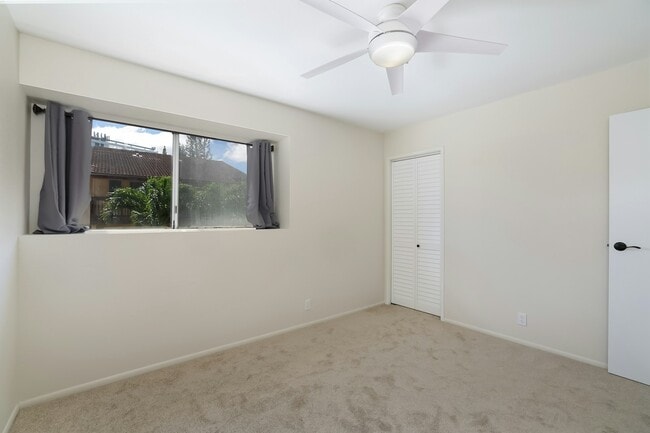 Building Photo - 46-63-63 Emepela Pl