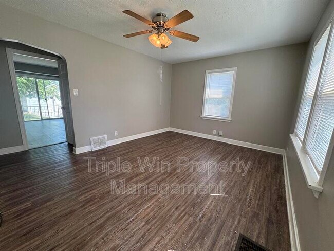 Building Photo - 1629 Talisman Ln