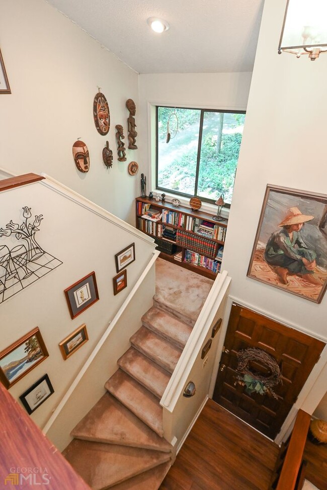 Building Photo - Spacious 3-Bedroom Home on Private Lot in ...