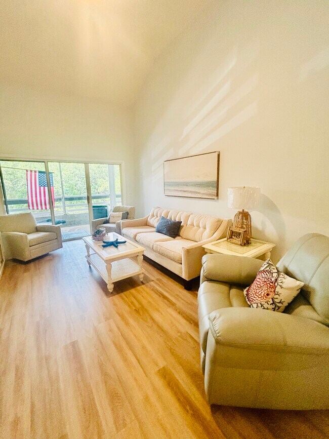 Building Photo - 4303 Sea Mist Dr