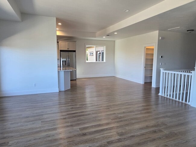 Building Photo - 3 bedroom 2.5 bathroom Custom Built Home