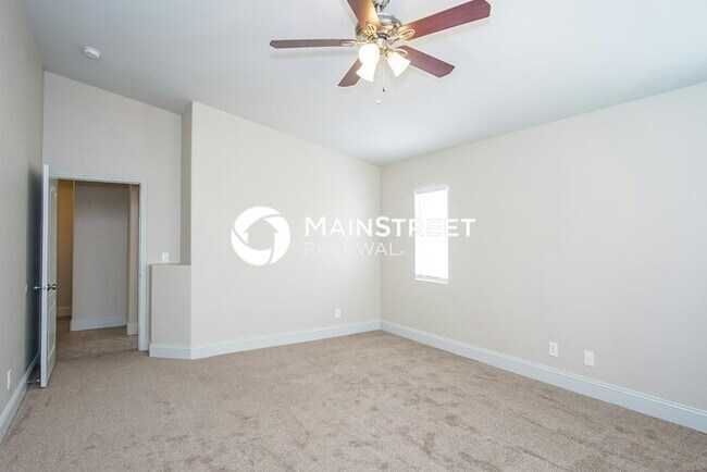 Building Photo - 3 Bedroom Pet-Friendly Home in North Las V...