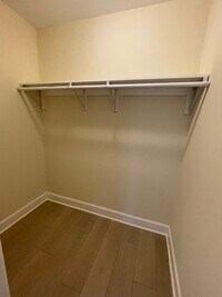 Building Photo - 1572 Heron Ln