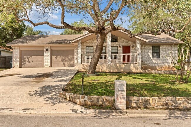 Primary Photo - 850 Mission Hills Dr