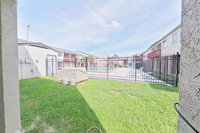 Building Photo - 1345 Airport Dr