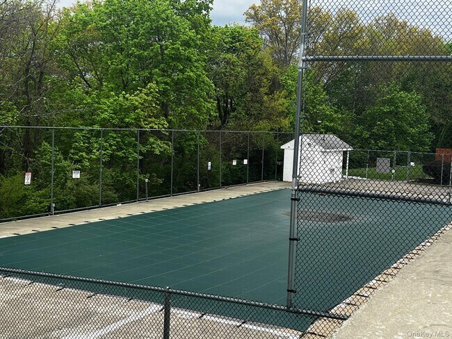 Building Photo - 19 Alpine Dr