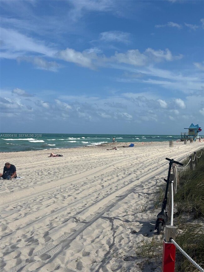 Building Photo - 301 86th St