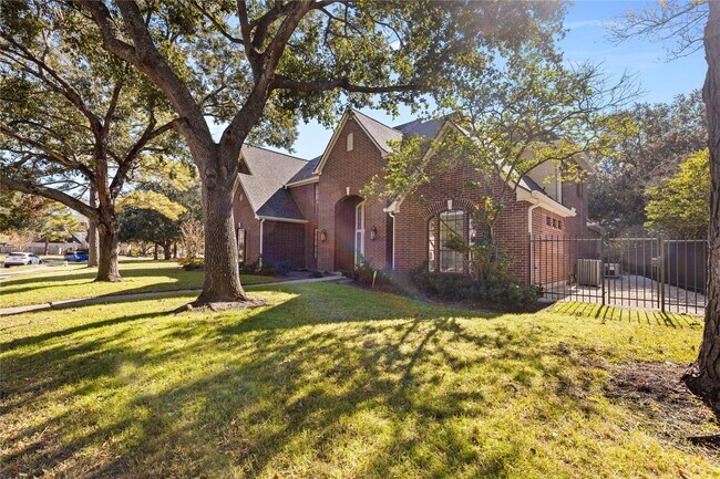 Building Photo - 21203 Lochmere Ln