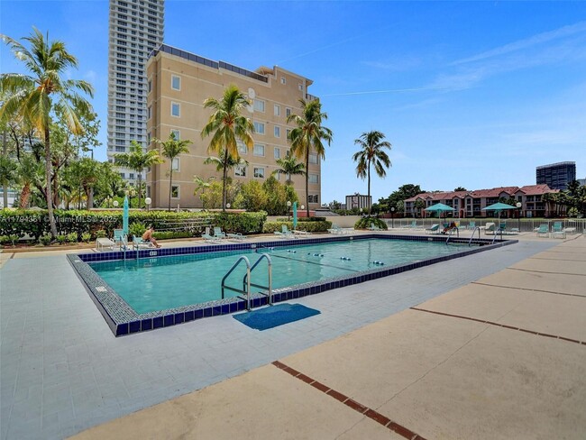 Building Photo - 3800 S Ocean Dr