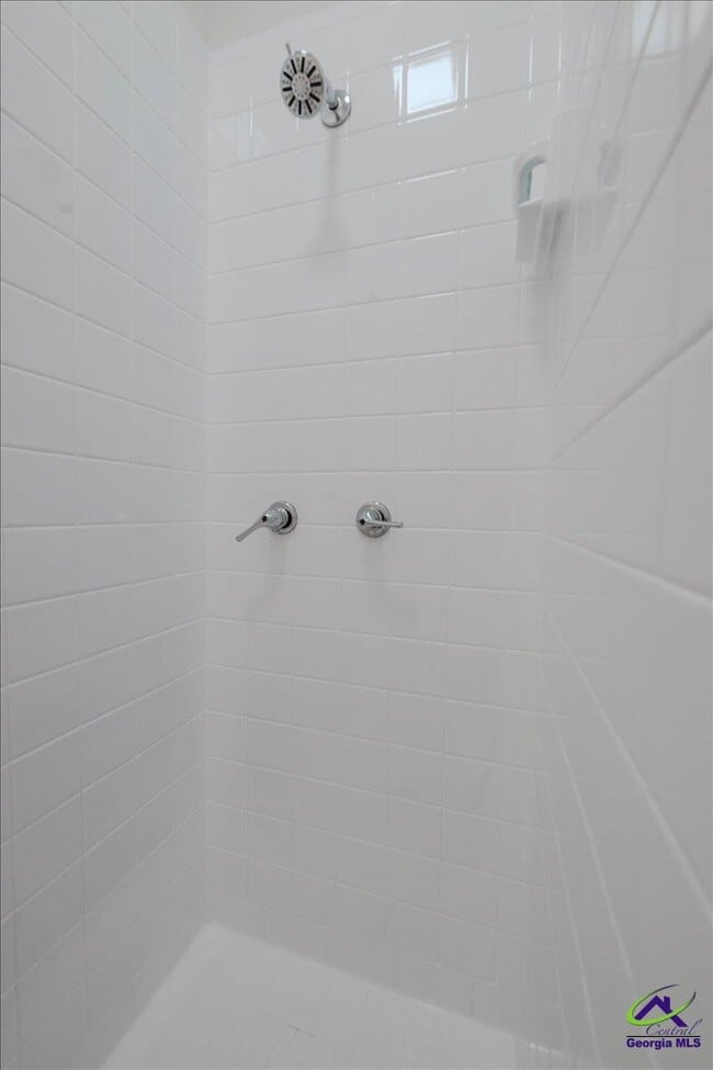 Building Photo - 100 Belmont Dr