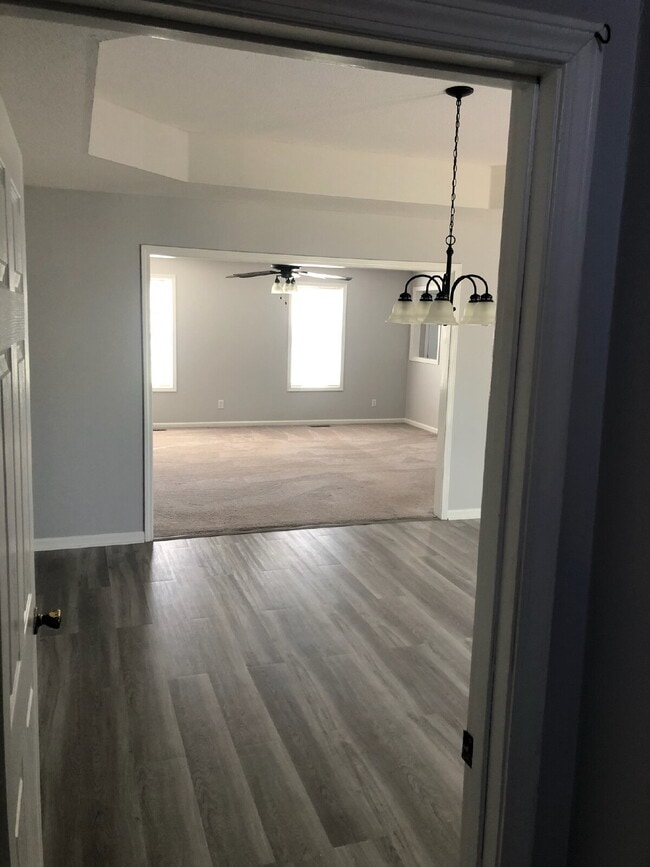 Building Photo - 2584 Emerald Ct