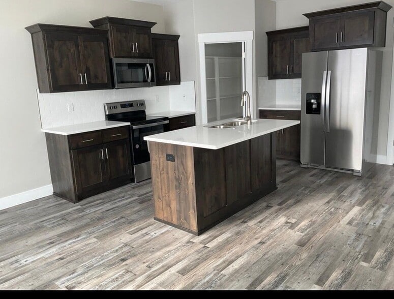 Building Photo - 3538 E 107 N