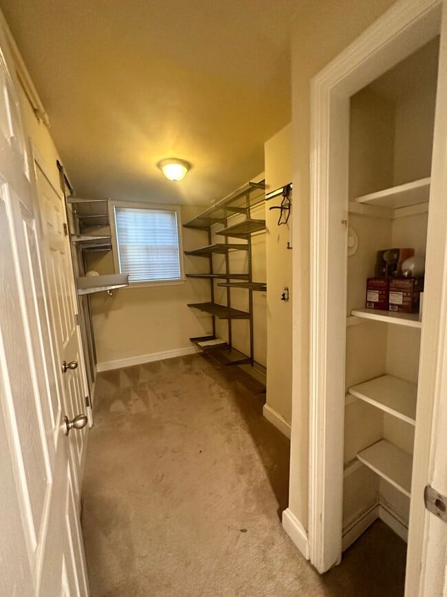 Building Photo - 1220 Portner Rd