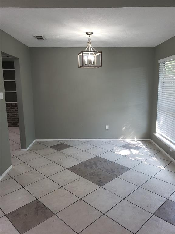 Building Photo - 17026 Stone Stile Dr