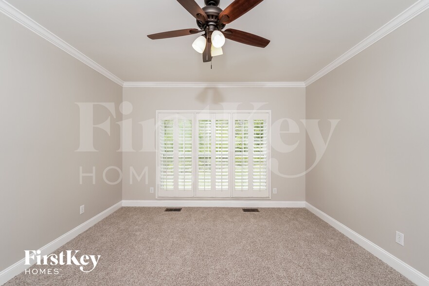 Building Photo - 1596 Mountain Lodge Trail