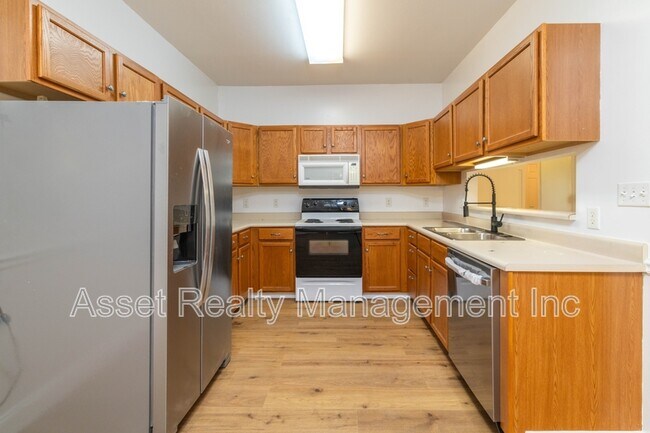 Building Photo - 7037 Wakan Ln