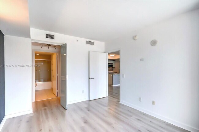 Building Photo - 4250 Biscayne Blvd