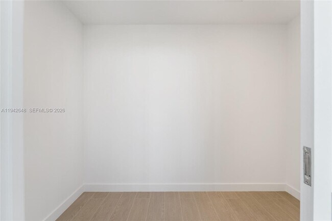 Building Photo - 500 Alton Rd