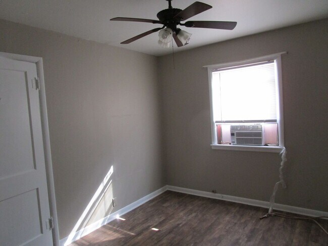 Building Photo - 310 East Tom Stafford
