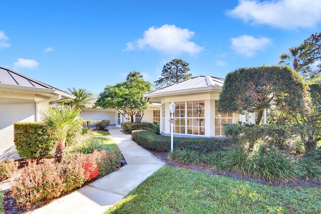 Building Photo - 7340 Pine Creek Way