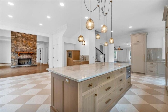 Building Photo - 115 Mount Paran Ridge