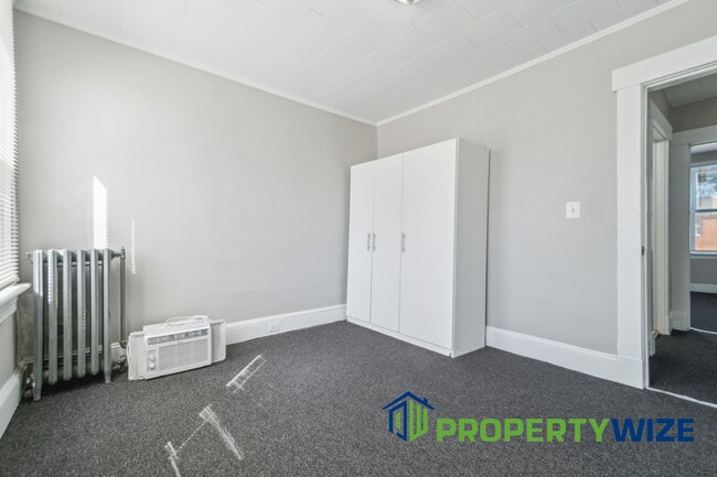 Building Photo - 3343 Avondale Ave
