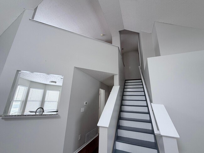 Building Photo - 9135 Windy Creek Dr