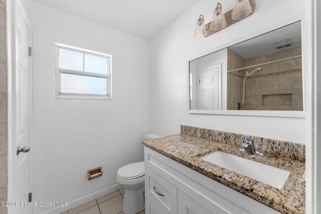 Building Photo - 247 Saldon Ln