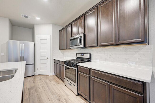 Building Photo - 7319 Travertine Spring Dr