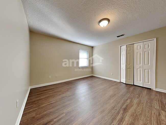 Building Photo - 7602 Putters Cove Dr