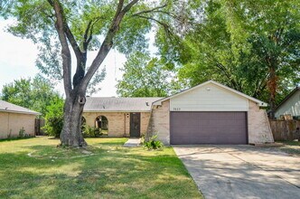 Building Photo - 7623 Kite Hill Dr