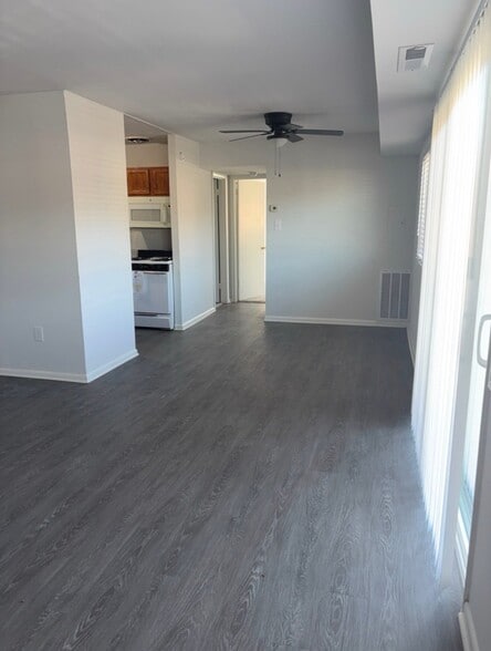 Building Photo - 812 Brook Hill Rd