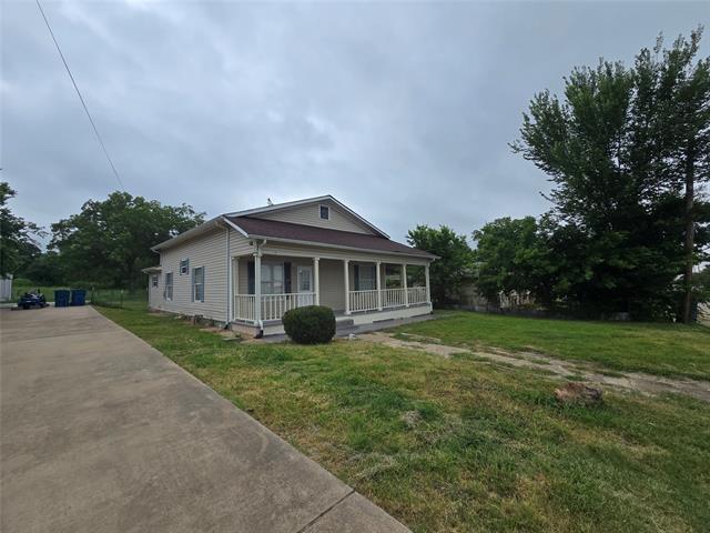 Primary Photo - 212 E 4th St