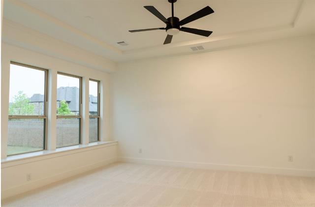 Building Photo - 14902 Hometown Dr