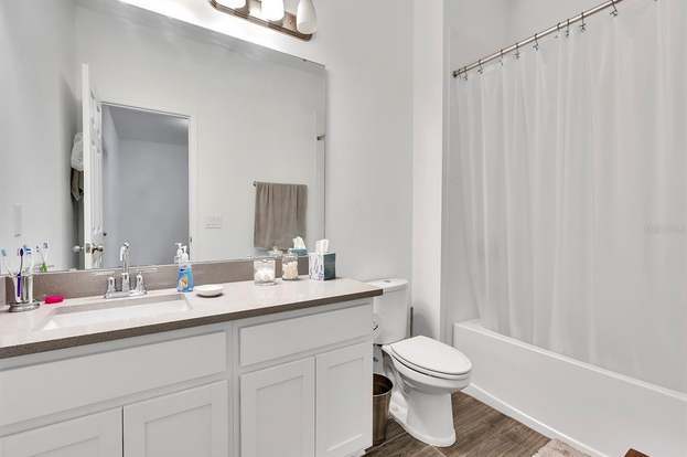 Building Photo - 15691 Willow Arbor Cir
