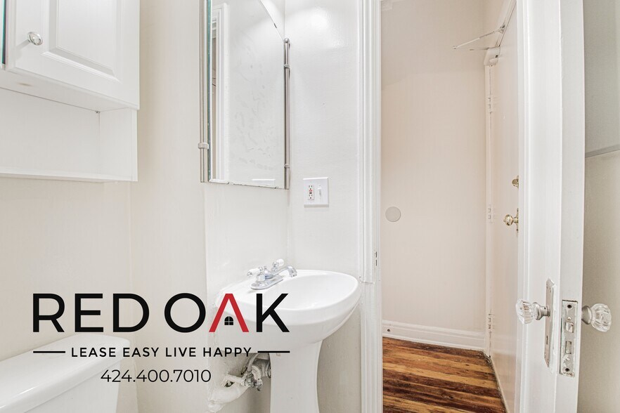 Building Photo - 621 S Gramercy Pl