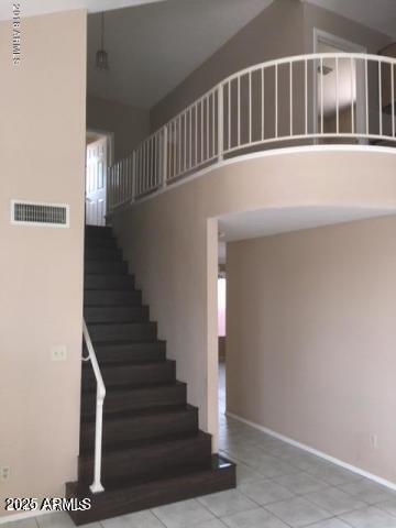 Building Photo - 506 W Dennis Ct