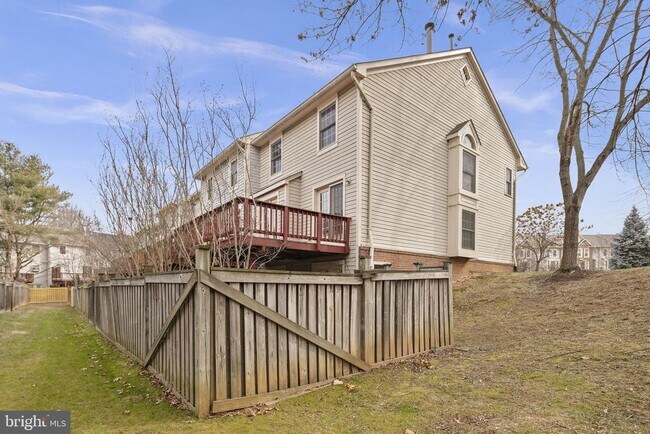 Building Photo - 3912 Maximilian Ct