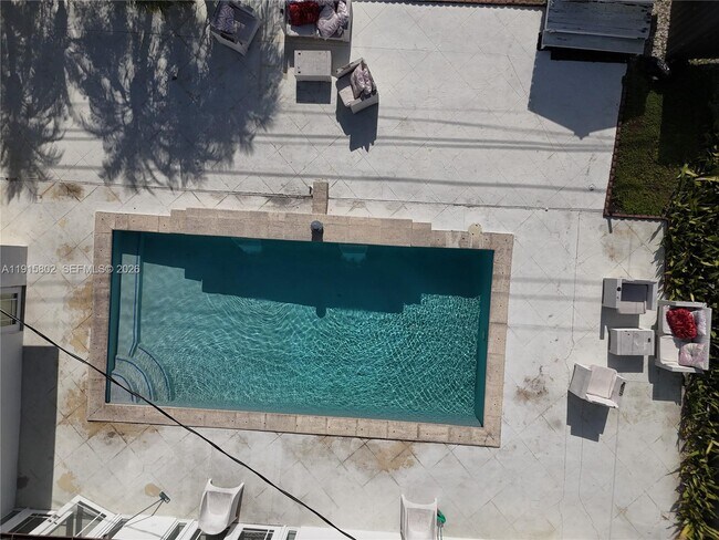 Building Photo - 7780 SW 28th St