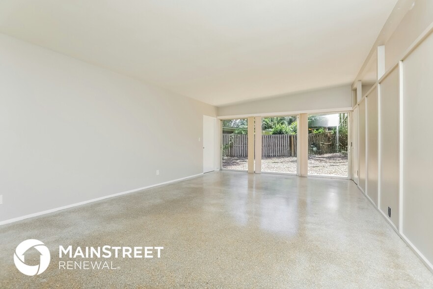 Building Photo - 5205 Haverill Dr