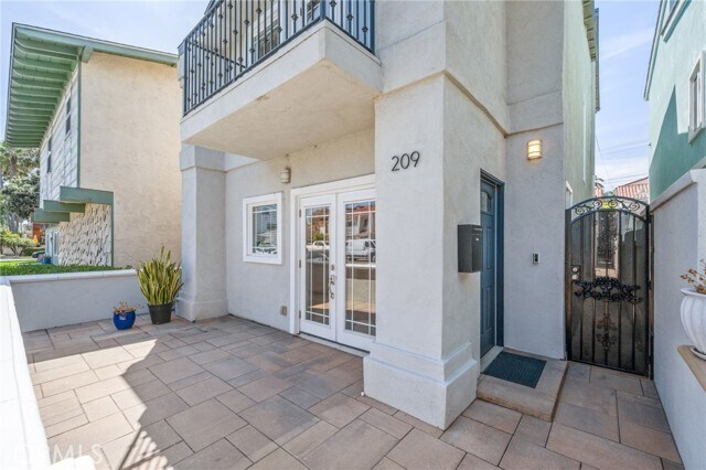 Building Photo - 209 7th St