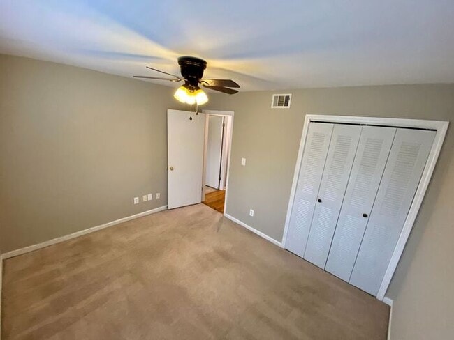 Building Photo - 1416 Foxhall Ln SE