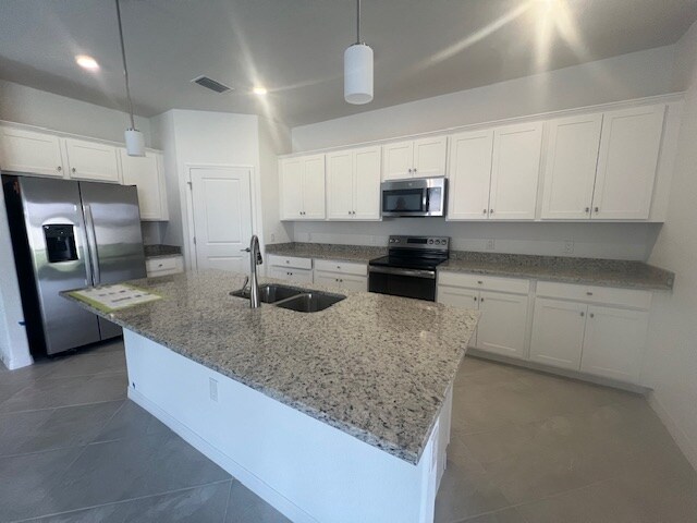 Building Photo - 14984 Palamos Cir