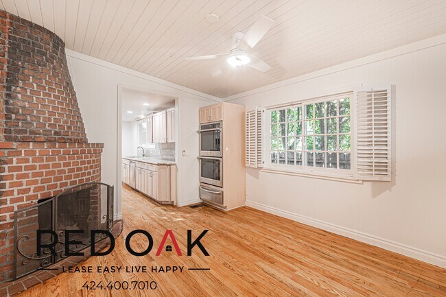 Building Photo - 2421 California Ave