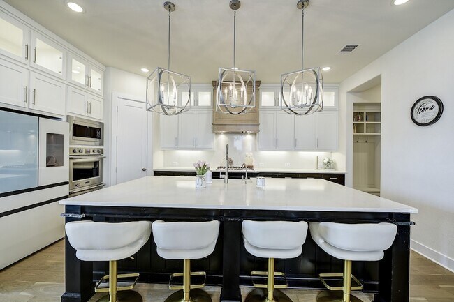 Building Photo - 2361 Glen Heather Ln