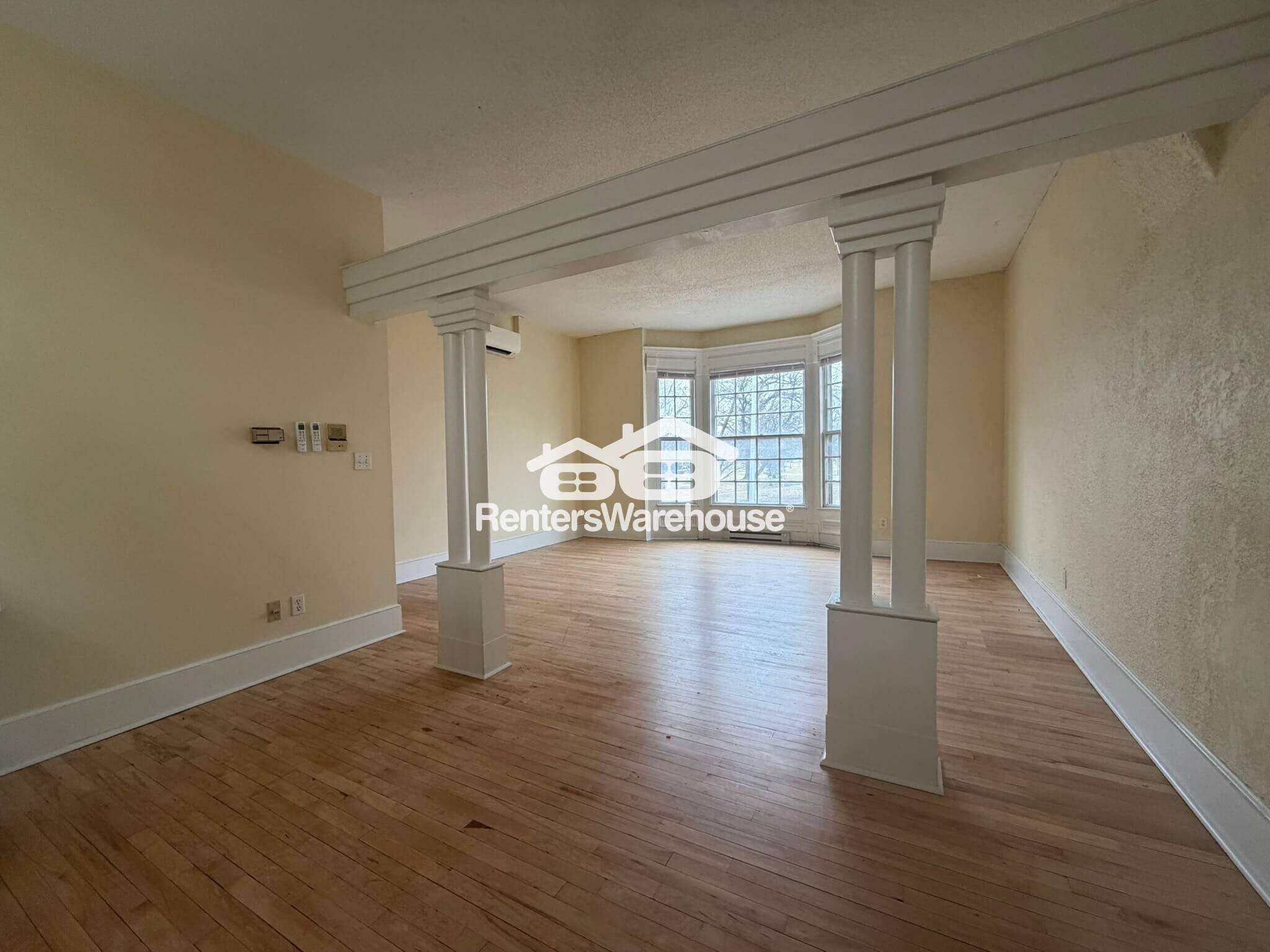 Building Photo - 1215 25th St