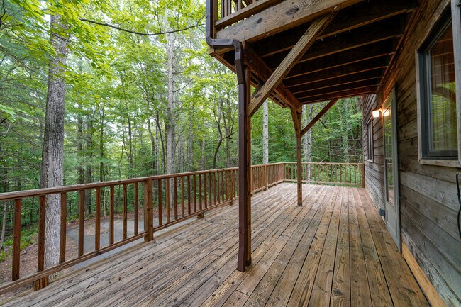 Building Photo - 480 Wingfield Way